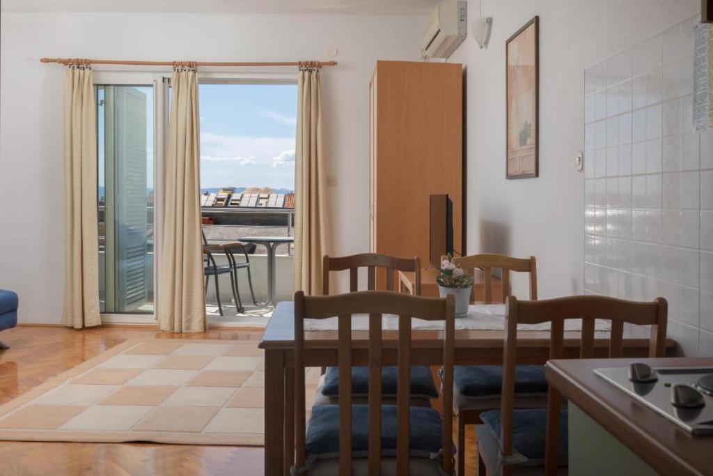 Apartmani Vela Tucepi Ngoại thất bức ảnh