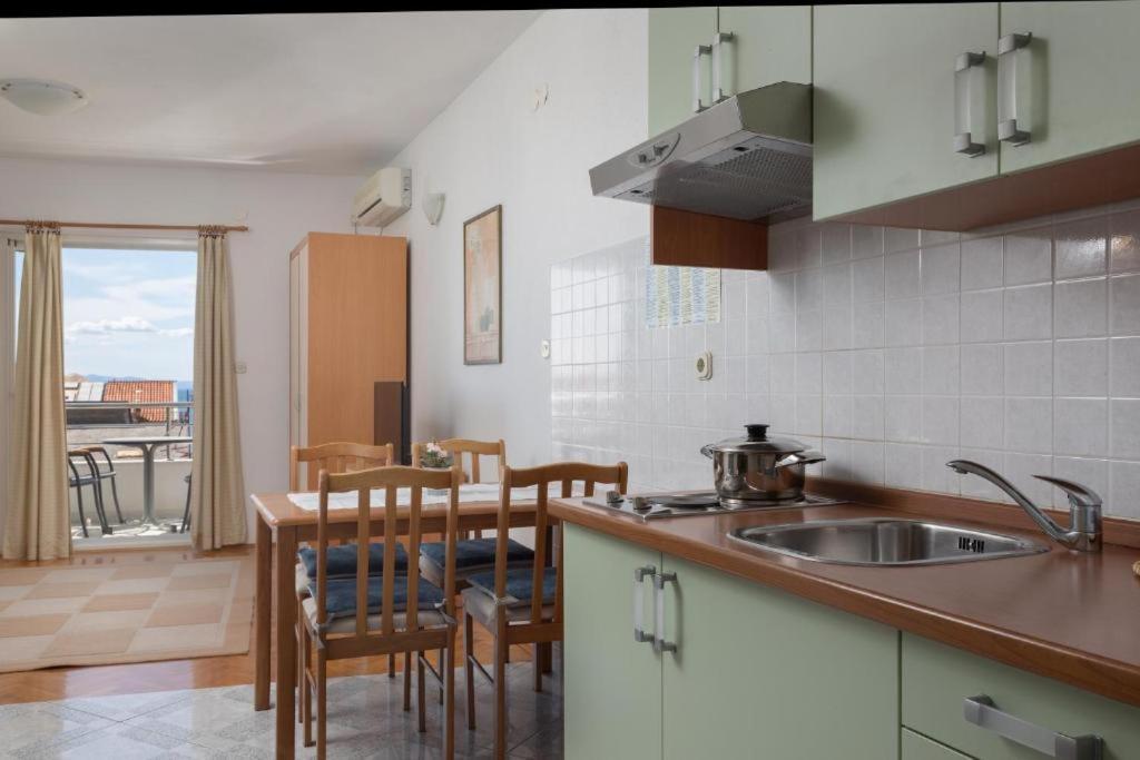 Apartmani Vela Tucepi Ngoại thất bức ảnh